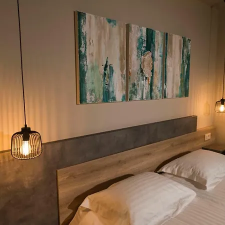 Wisdom Luxury At Plaka