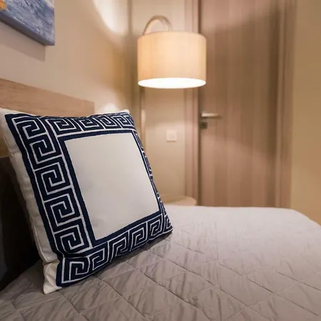 Wisdom Luxury At Plaka Apartment *